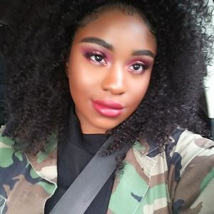 Meet your Posher, Shay